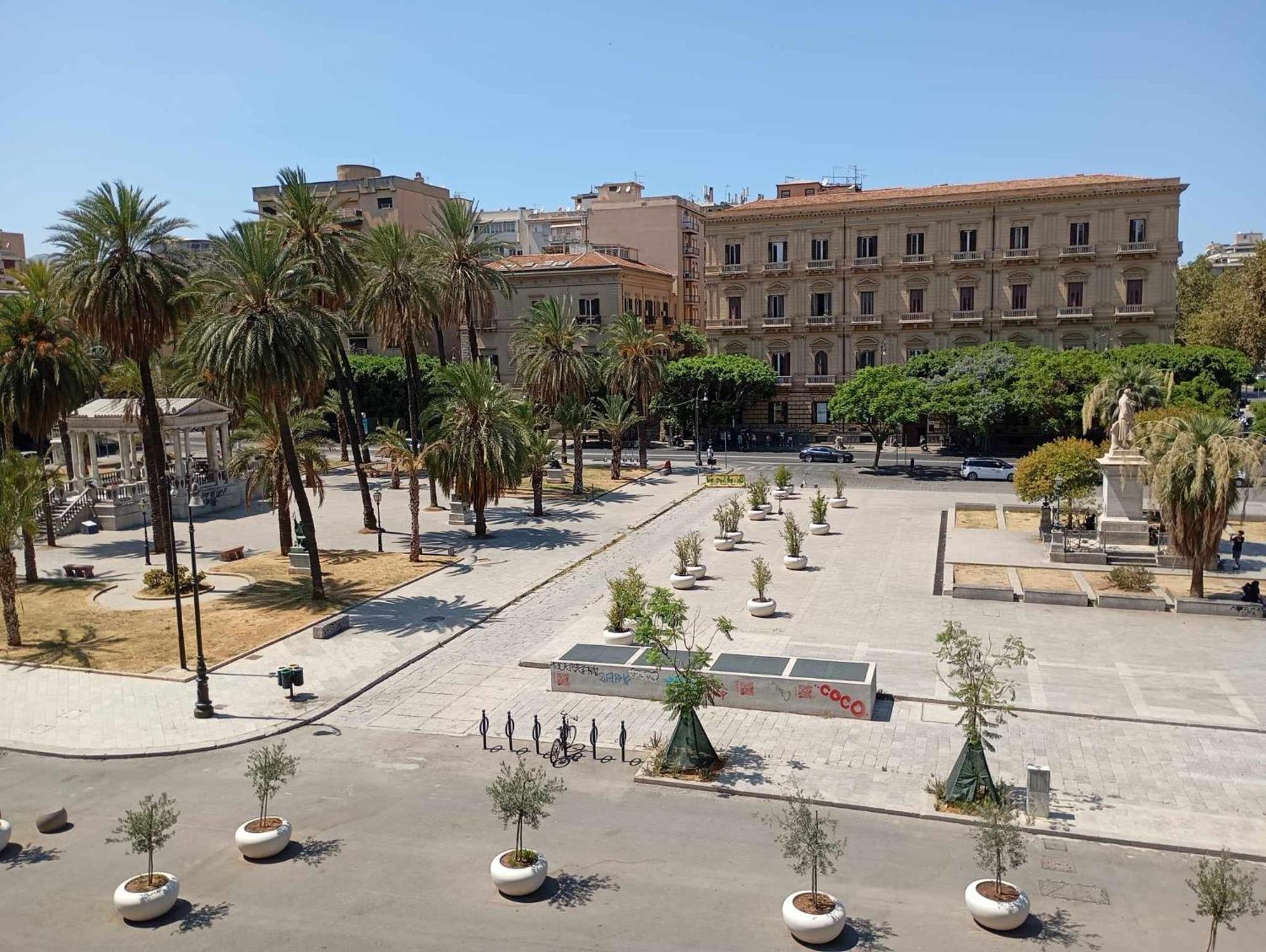 Politeama Crystal Rooms Palermo Exterior photo